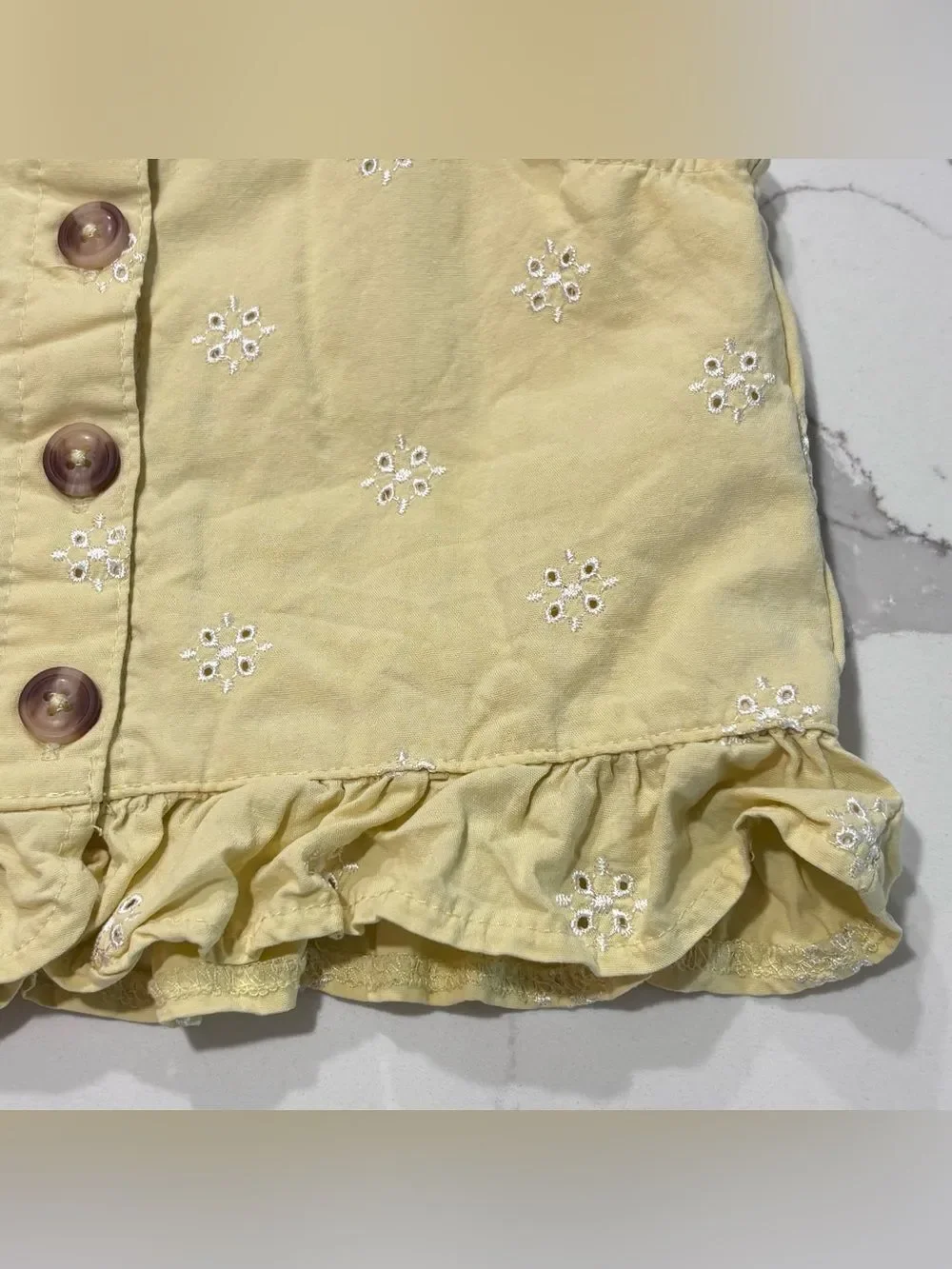Little Lass Yellow Eyelet Ruffle Strap Sleeveless Wooden Button Down Tank Top 3T